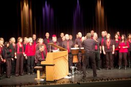 2011-11-13 Konzert-in-Lennestadt-Meggen Moderation-Zilli-Alperscheid Chor-Just-For-Fun 008